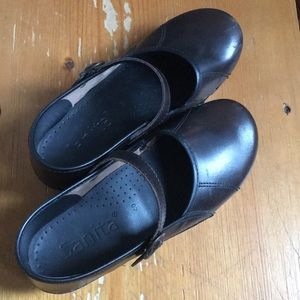 Size 40 Sanita Mary Jane clogs